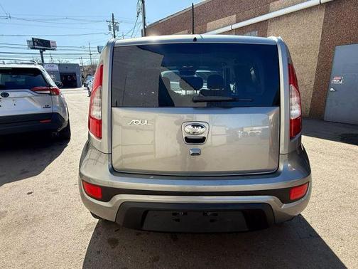 2013 Kia Soul +