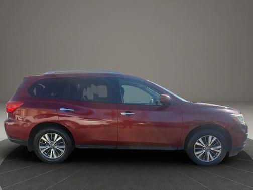 2018 Nissan Pathfinder S