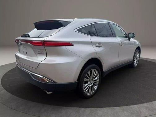 2021 Toyota Venza XLE