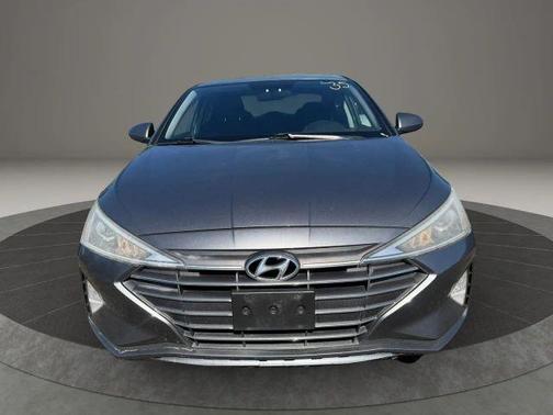 Machine Gray 2019 Hyundai ELANTRA SE