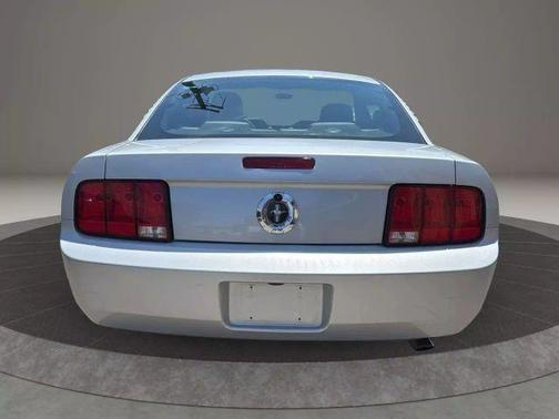 2008 Ford Mustang Deluxe