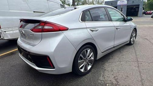 2018 Hyundai IONIQ Hybrid Limited