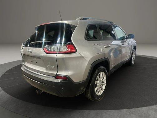 Silver 2020 Jeep Cherokee Latitude