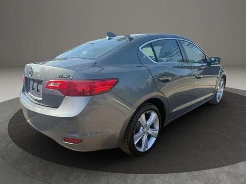 2013 Acura ILX 2.0L Technology