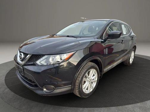 2017 Nissan Rogue Sport S