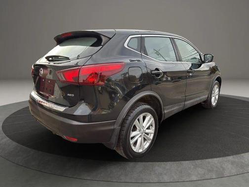 2017 Nissan Rogue Sport S