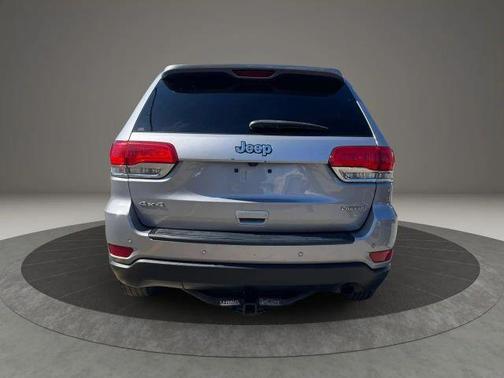 Silver 2019 Jeep Grand Cherokee Laredo