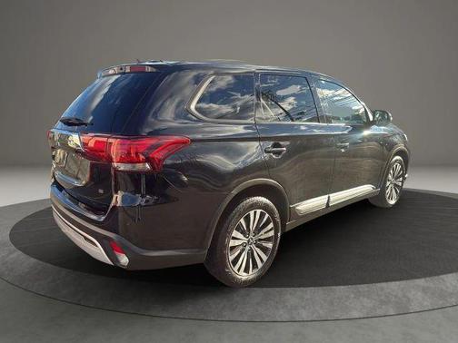 2020 Mitsubishi Outlander SP