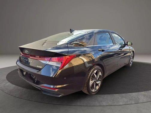 2023 Hyundai ELANTRA HEV Limited