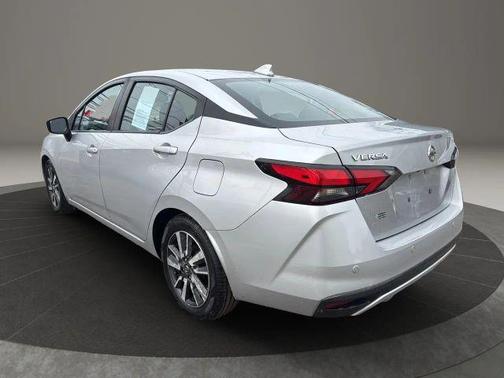 2021 Nissan Versa 1.6 SV