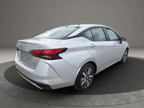 2021 Nissan Versa 1.6 SV