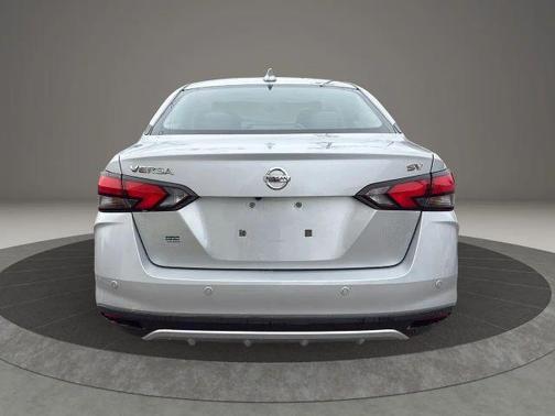 2021 Nissan Versa 1.6 SV