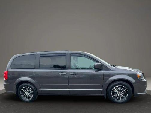 Gray 2016 Dodge Grand Caravan R/T