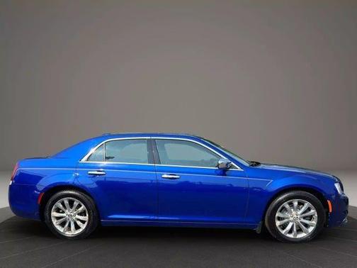 2018 Chrysler 300 Limited