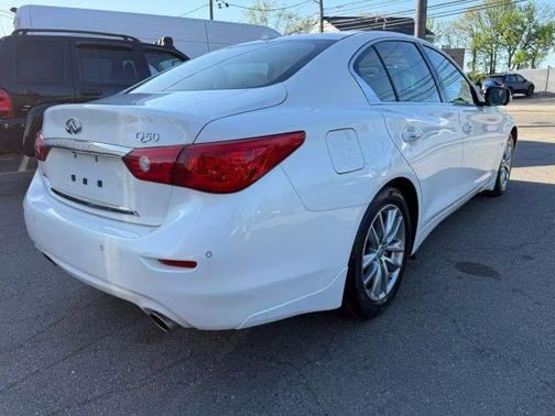 2014 INFINITI Q50 Premium