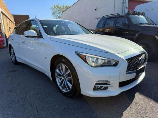 2014 INFINITI Q50 Premium
