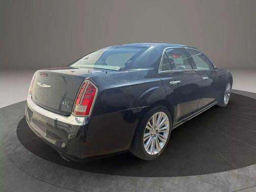 2011 Chrysler 300C Base