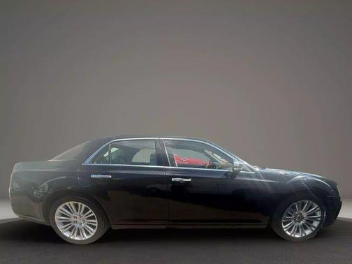 2011 Chrysler 300C Base