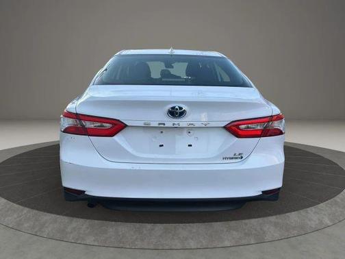 2020 Toyota Camry Hybrid LE