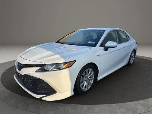 2020 Toyota Camry Hybrid LE