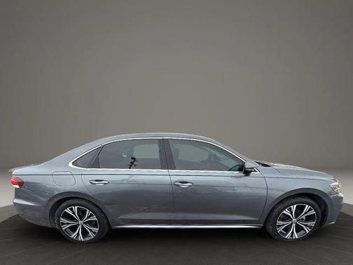2021 Volkswagen Passat 2.0T SE