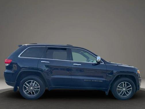 Blue 2017 Jeep Grand Cherokee Limited