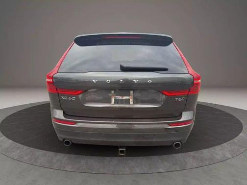 2018 Volvo XC60 T6 Momentum