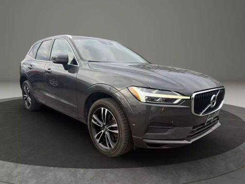 2018 Volvo XC60 T6 Momentum