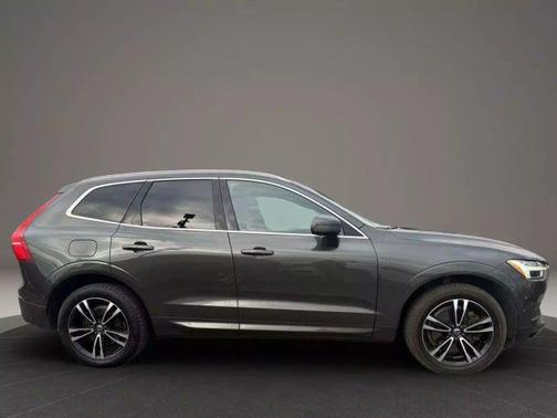 2018 Volvo XC60 T6 Momentum