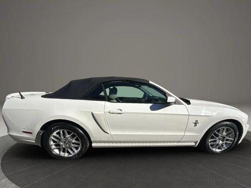 2013 Ford Mustang V6 Premium