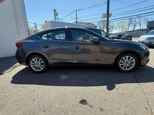 2016 Mazda Mazda3 i Grand Touring
