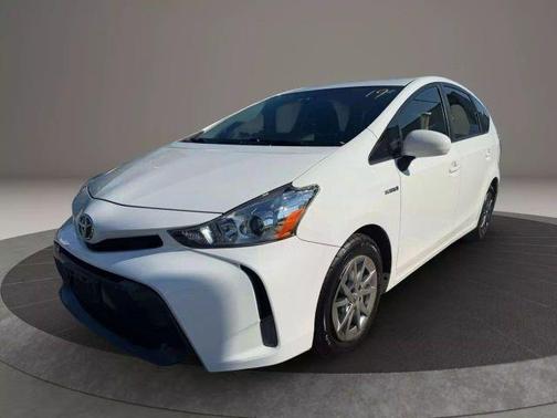 2017 Toyota Prius v Three