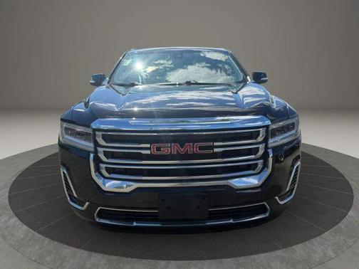 Black 2022 GMC Acadia SLE