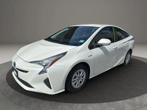 2016 Toyota Prius Two