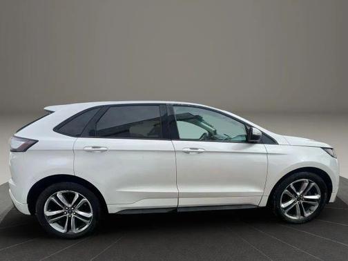 2016 Ford Edge Sport