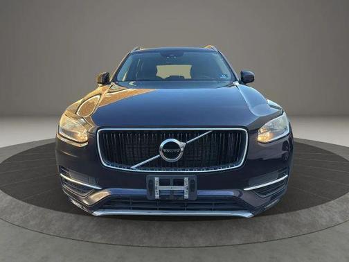 2016 Volvo XC90 T5 Momentum