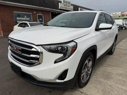 White 2020 GMC Terrain SLT