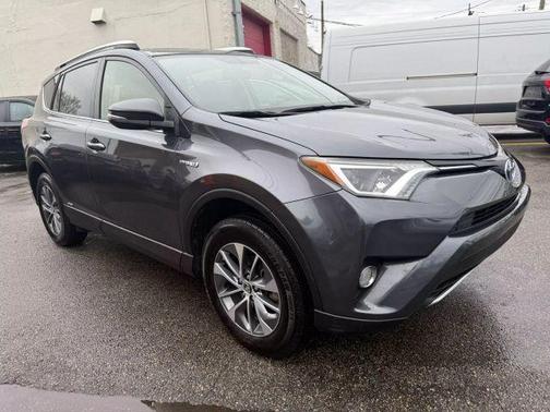 2016 Toyota RAV4 Hybrid XLE