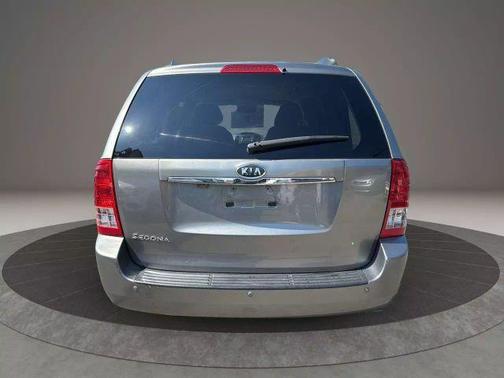 2012 Kia Sedona LX
