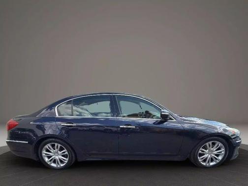 2013 Hyundai Genesis 3.8