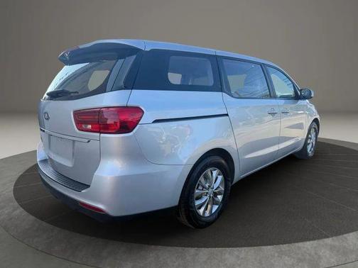 2019 Kia Sedona L