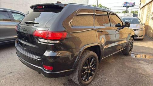 2017 Jeep Grand Cherokee Altitude