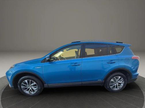 2016 Toyota RAV4 Hybrid XLE