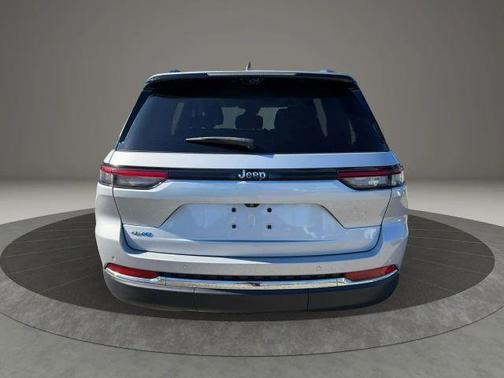 Silver 2023 Jeep Grand Cherokee 4xe Base