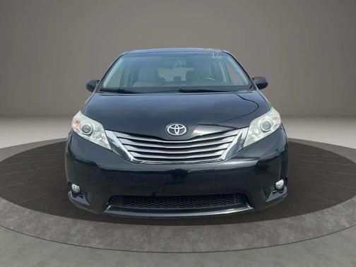 2017 Toyota Sienna XLE Premium