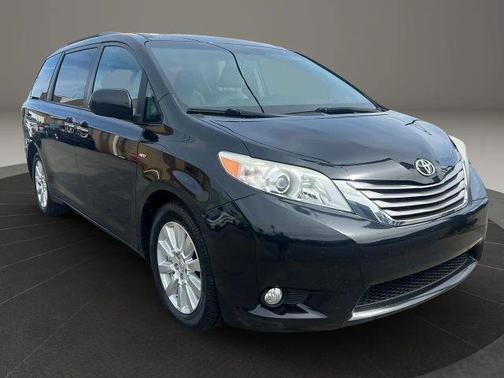 2017 Toyota Sienna XLE Premium