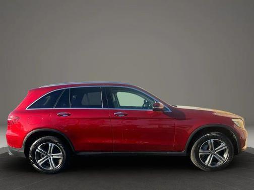 2018 Mercedes-Benz GLC 300 Base 4MATIC