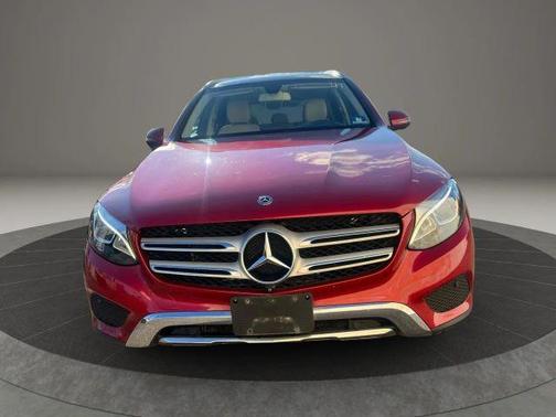 2018 Mercedes-Benz GLC 300 Base 4MATIC