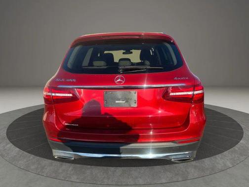 2018 Mercedes-Benz GLC 300 Base 4MATIC