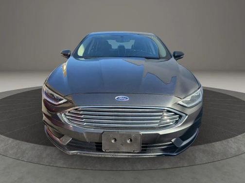 2018 Ford Fusion Energi SE Luxury